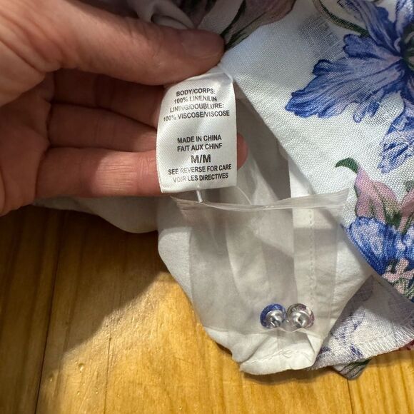 NWT CAMI NYC Scout Romper in Clematis Floral Linen Women's Size MED - Picture 12 of 14